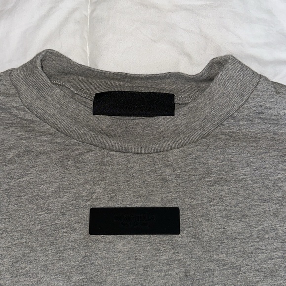 Fear of God Essentials Light Heather Grey Long Sleeve T-Shirt - Picture 2 of 5